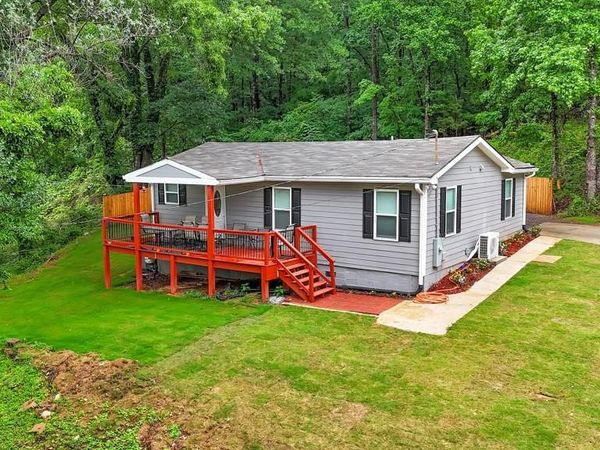 302 Jack Street , Silver Creek, GA 30173
