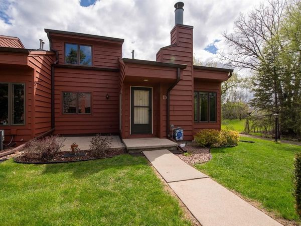 2240 MEADOWBROOK COURT, Unit D, Oshkosh, WI 54904