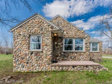 4118 Griswold Road, Port Huron, MI 48060