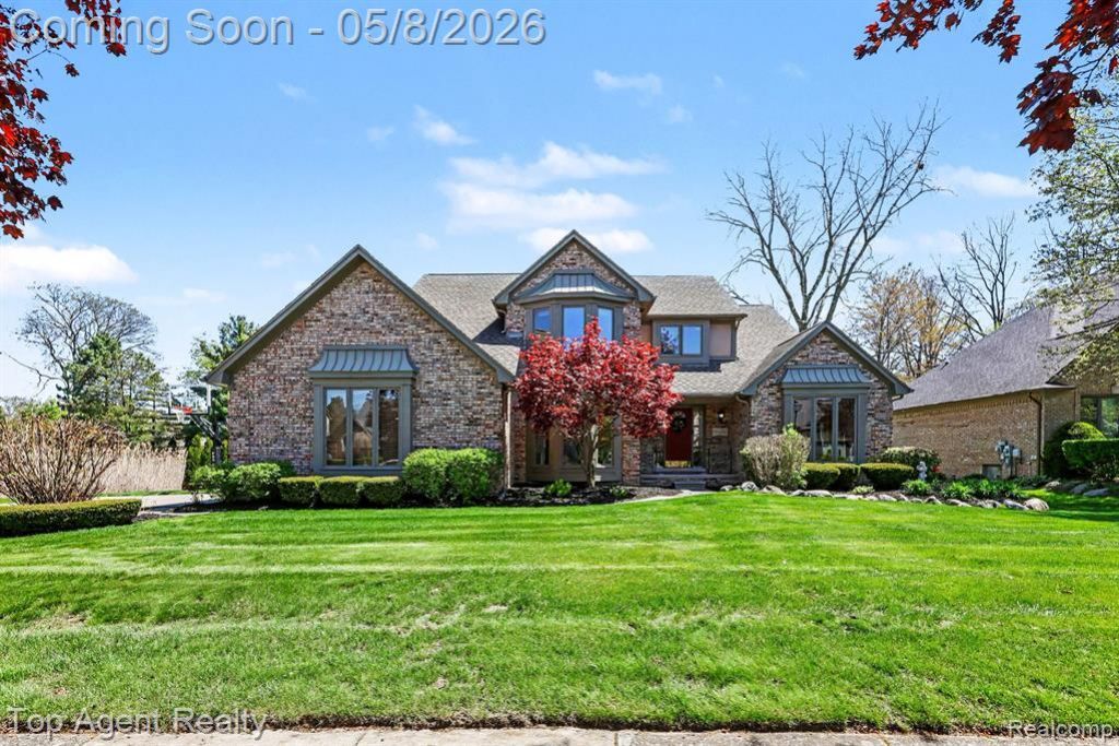 50492 Heatherwood Lane, Shelby Township, MI 48317 Main Photo