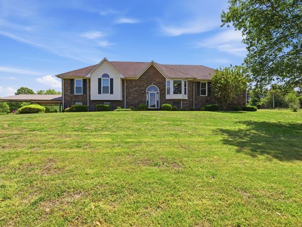 1474 Hardison Road , Columbia, TN 38401