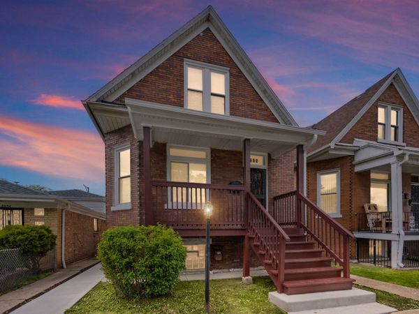 5652 S Shields Avenue, Chicago, IL 60621