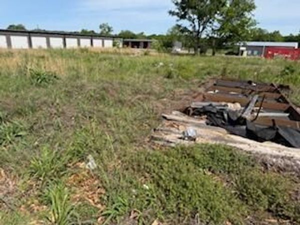 347 Meadow Ln, Cave City, AR 72521