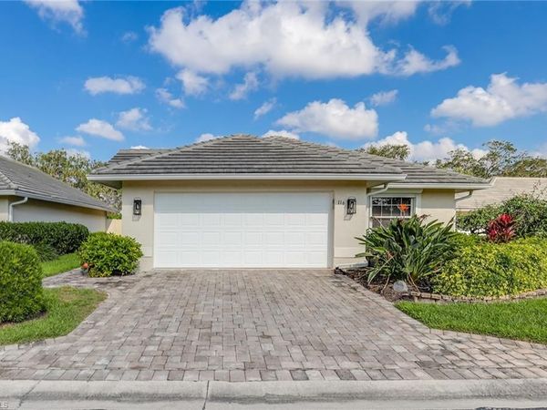 116 Fountain CIR, NAPLES, FL 34119