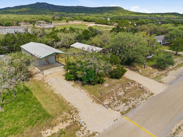 390 Pr 1507, Bandera, TX 78003