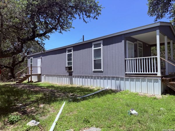 1175 Oblate Dr, Canyon Lake, TX 78133