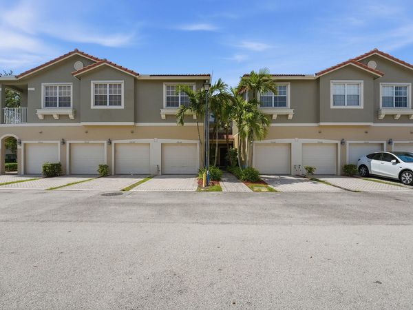9056 Plymouth Place, Tamarac, FL 33321