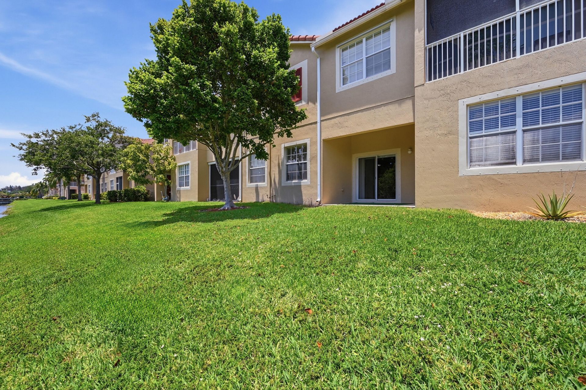 9056 Plymouth Place, Tamarac, FL 33321 Photo