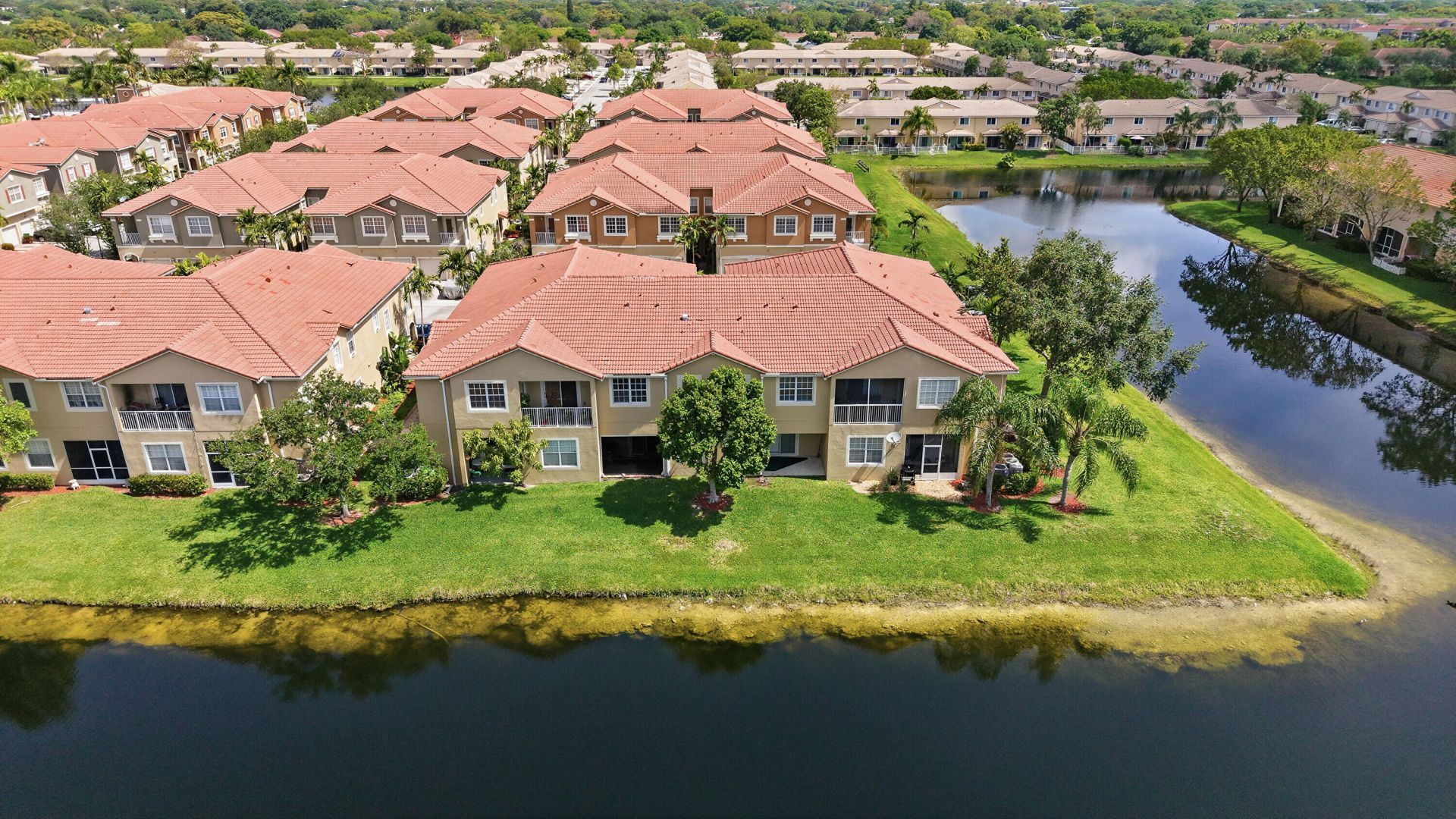 9056 Plymouth Place, Tamarac, FL 33321 Photo