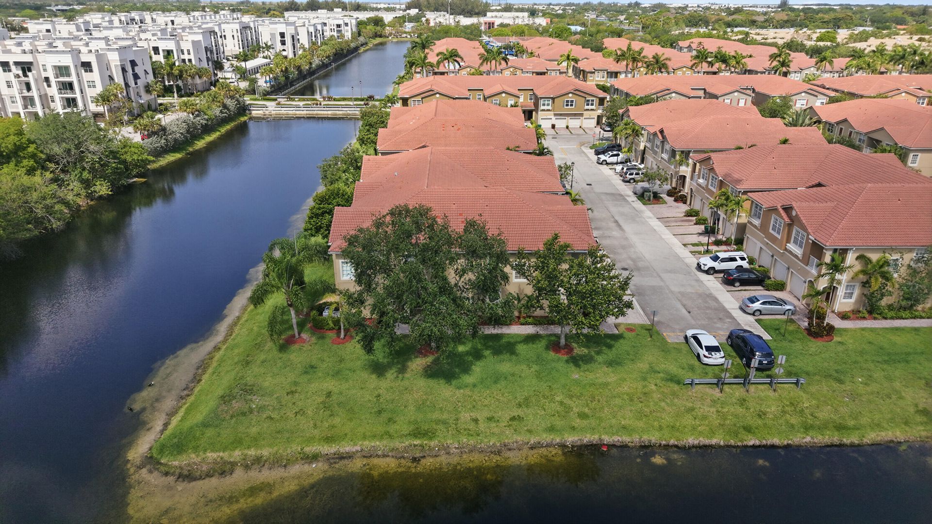 9056 Plymouth Place, Tamarac, FL 33321 Photo