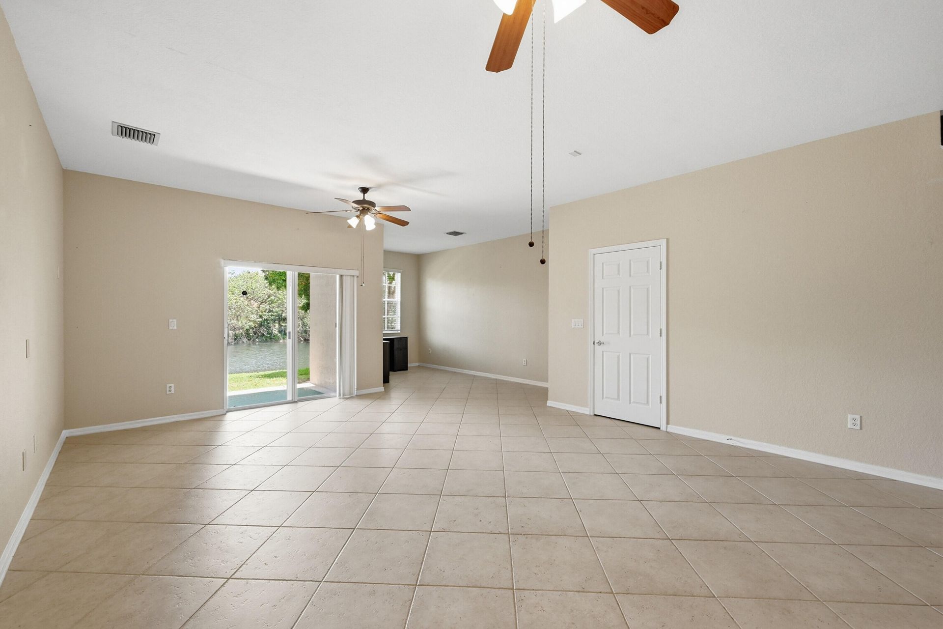 9056 Plymouth Place, Tamarac, FL 33321 Photo