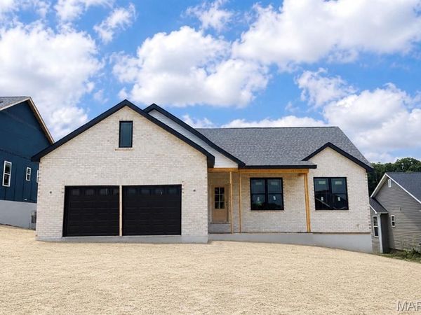 983 Half Moon Lane, Caseyville, IL 62232