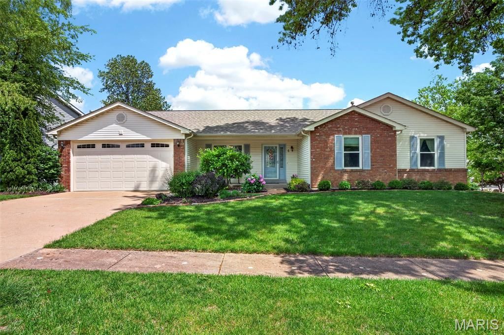 4 Santa Ynez Court, Saint Charles, MO 63303 Main Photo
