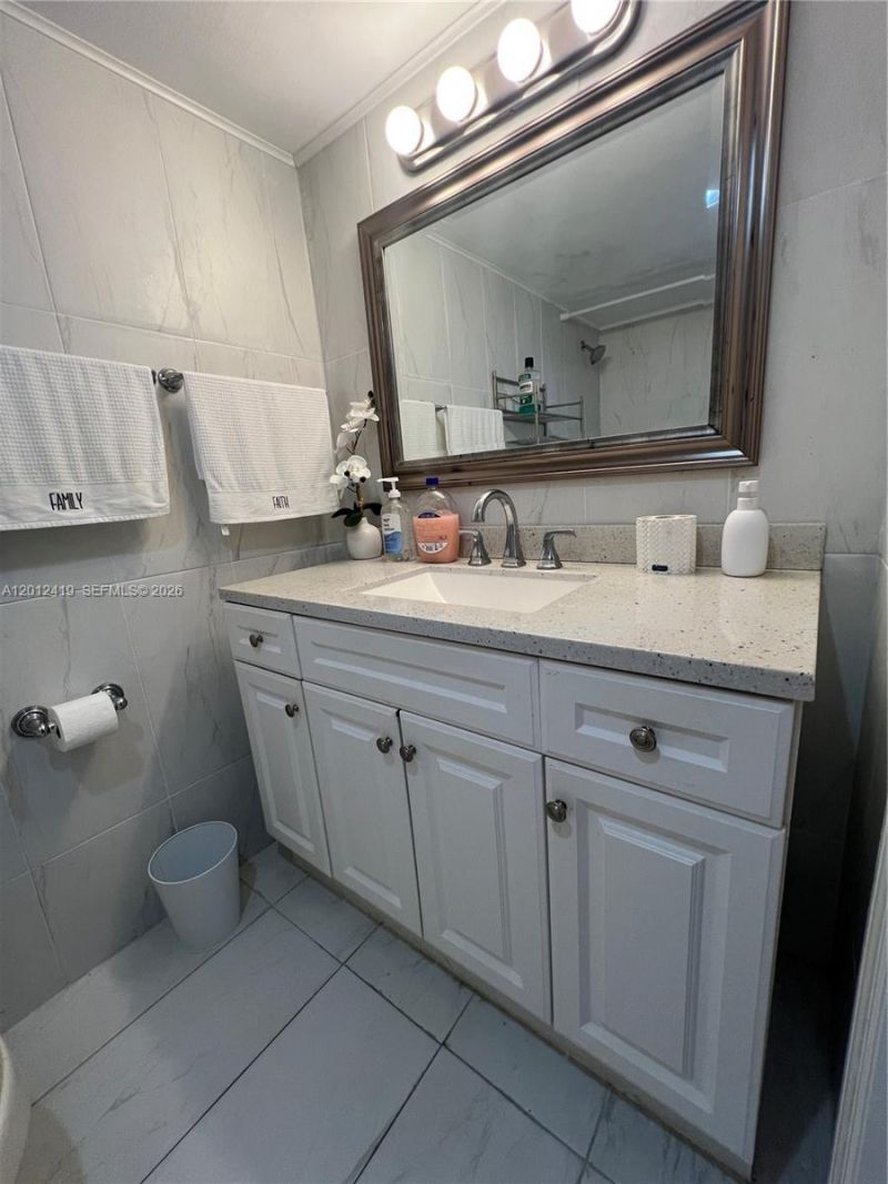 1801 S Ocean Dr , Unit 535, Hallandale Beach, FL 33009 Photo