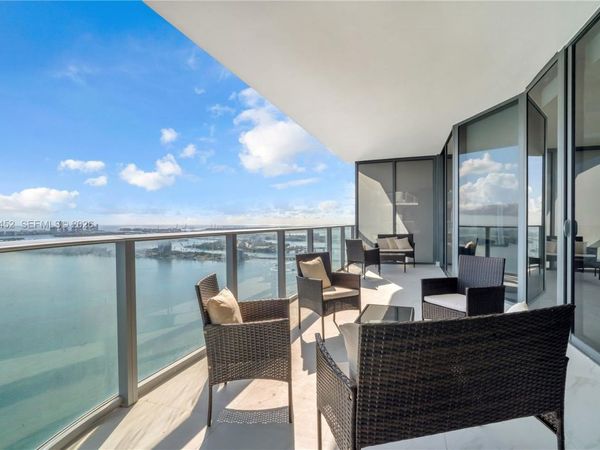 24th ST STREET 700 NE , Unit 4501, Miami, FL 33137