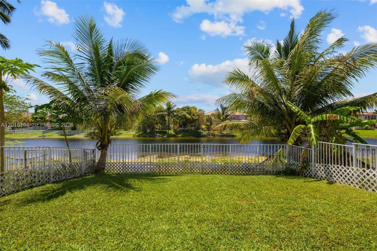 9288 NW 55th St, Sunrise, FL 33351 Photo
