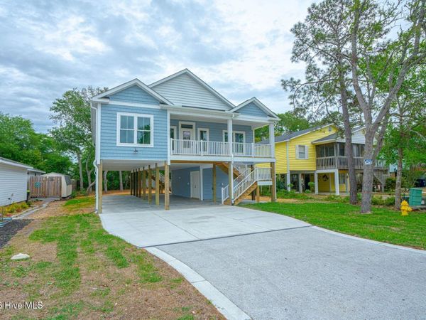 130 NE 32 Street, Oak Island, NC 28465