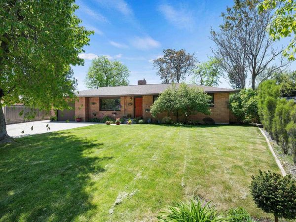 7433 W Westwood Dr, Boise, ID 83704