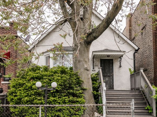 5326 W Van Buren Avenue, Chicago, IL 60644