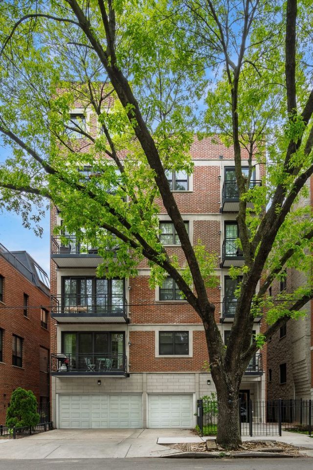 1446 N North Park Avenue, Unit 4R, Chicago, IL 60610 Main Photo
