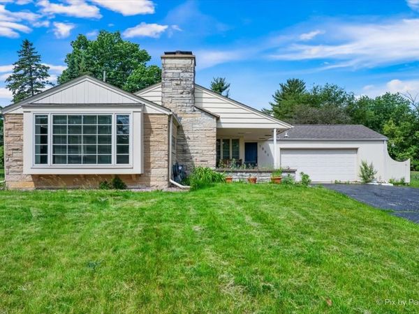 1501 Sugar Valley Lane, Joliet, IL 60433
