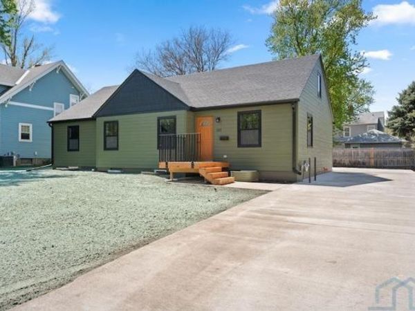 323 Linden, Vermillion, SD 57069
