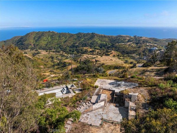 21135 Saddle Peak, Topanga, CA 90290