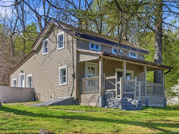892 Winterton Road , Bloomingburg, NY 12721
