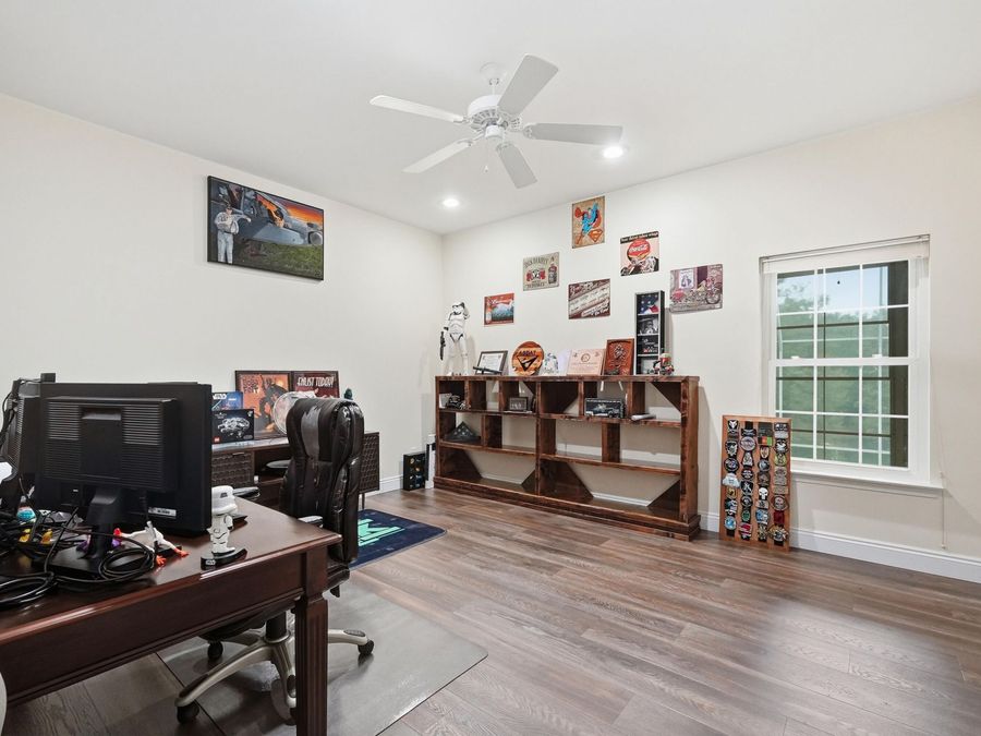Property Image 38