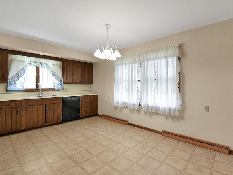 1145 Lynne Avenue , Bucyrus, OH 44820 Photo 6