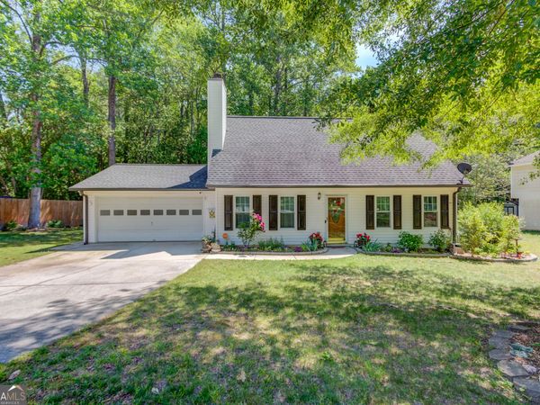 1584 Lakemont Drive, Grayson, GA 30017
