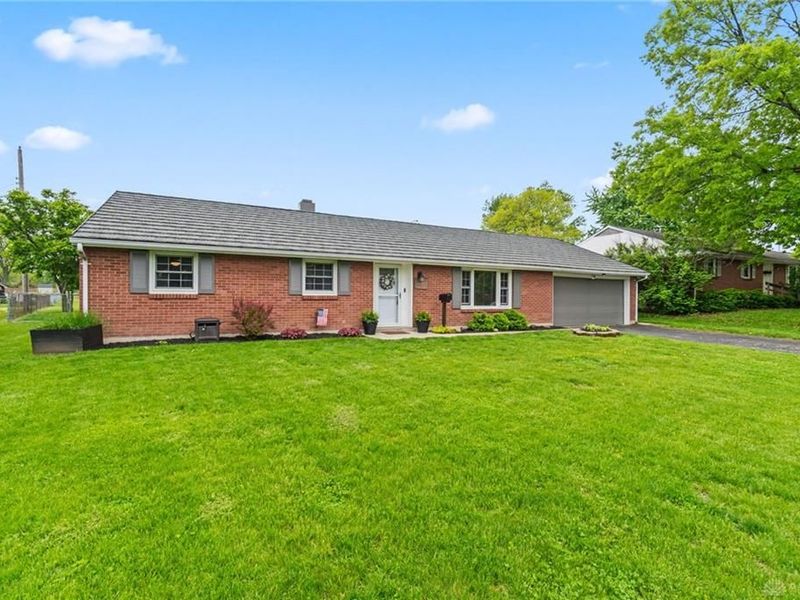 410 Tionda Drive, Vandalia, OH 45377 Photo 4
