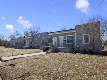 109 Cadillac Street, Pontiac, MI 48342