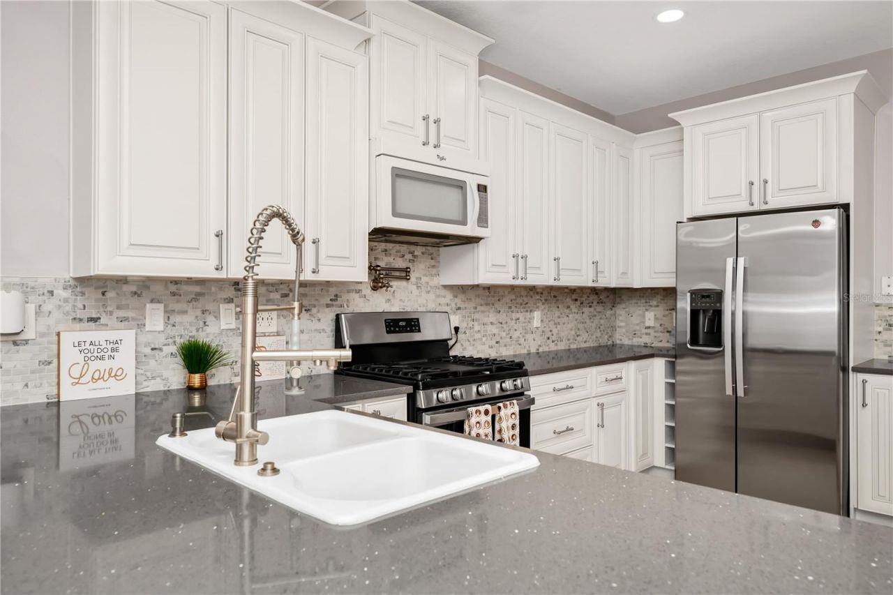 10209 Andover Point Circle, Orlando, FL 32825 Photo