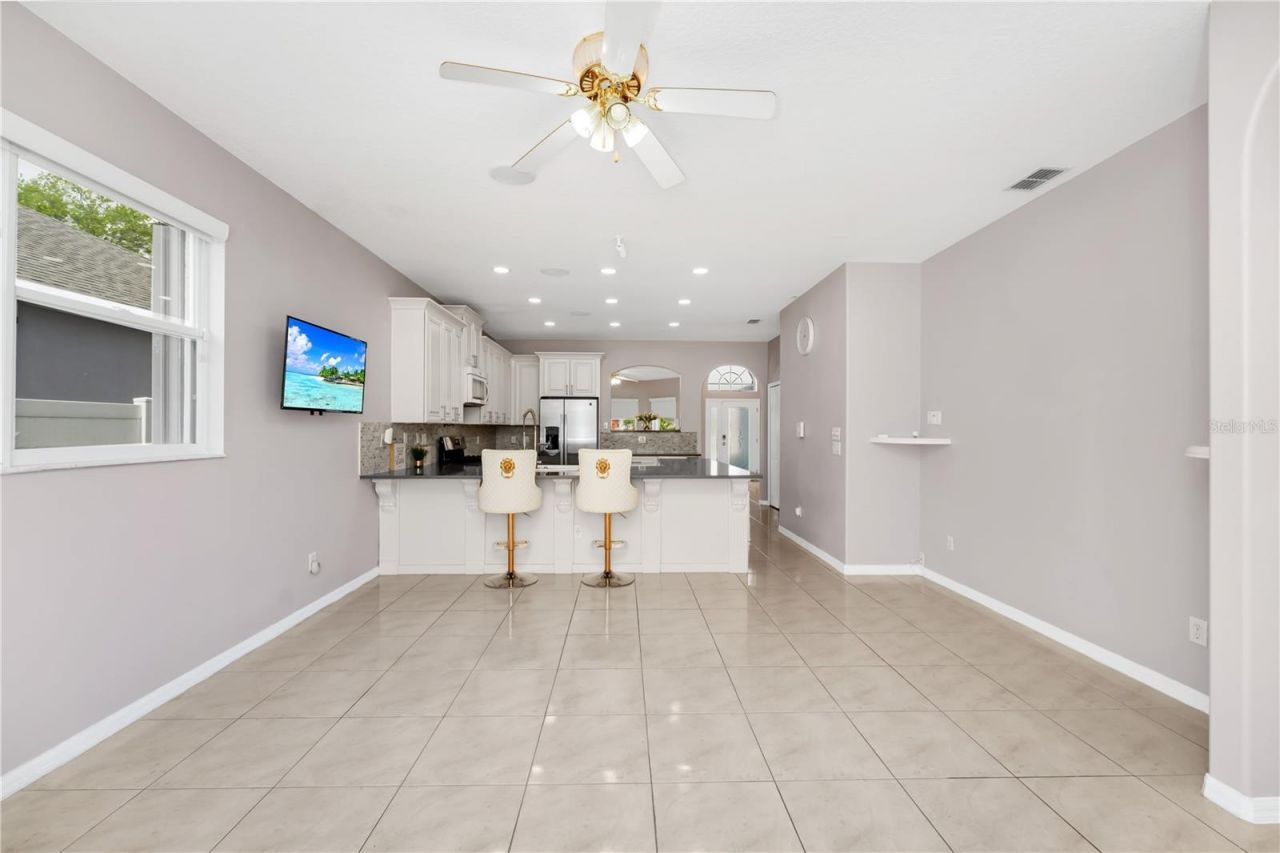 10209 Andover Point Circle, Orlando, FL 32825 Photo
