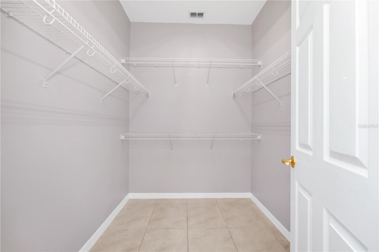 10209 Andover Point Circle, Orlando, FL 32825 Photo
