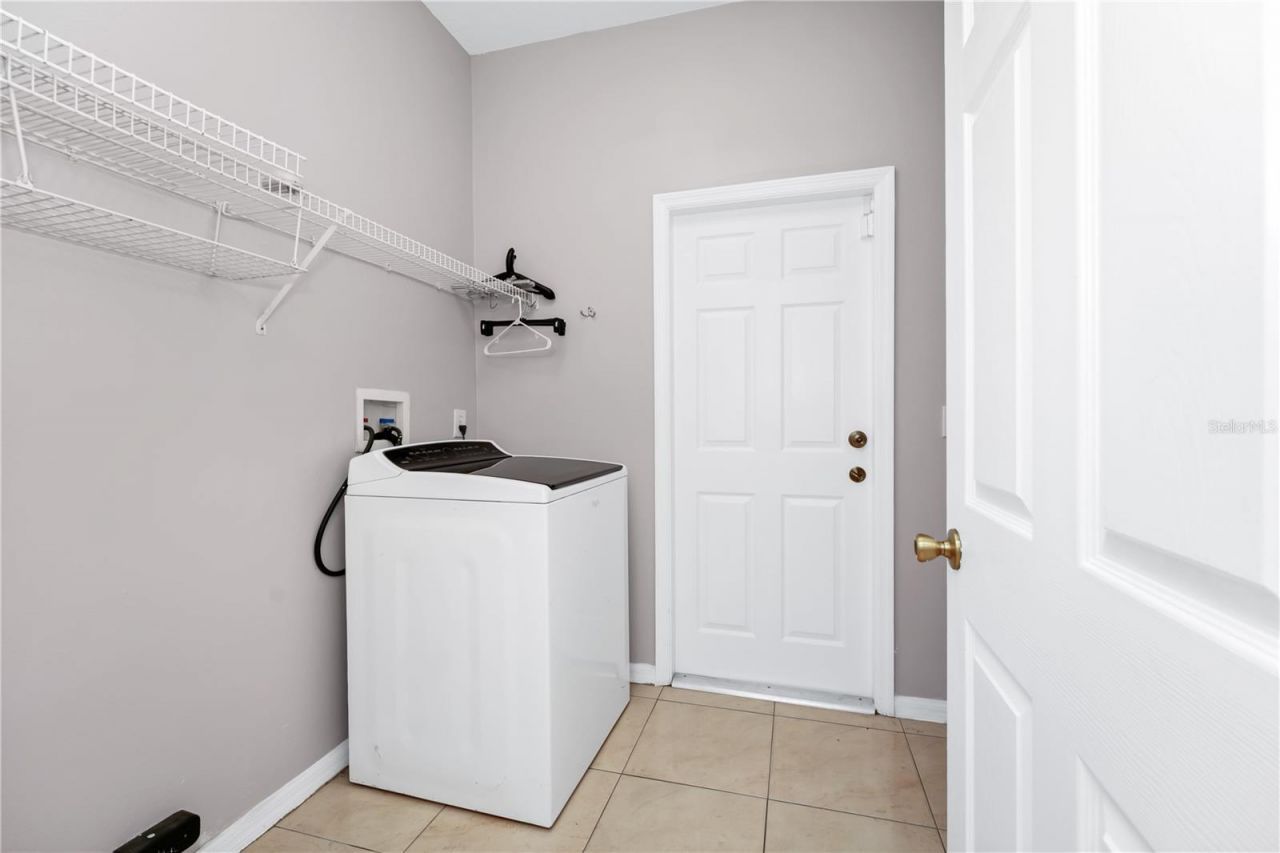 10209 Andover Point Circle, Orlando, FL 32825 Photo