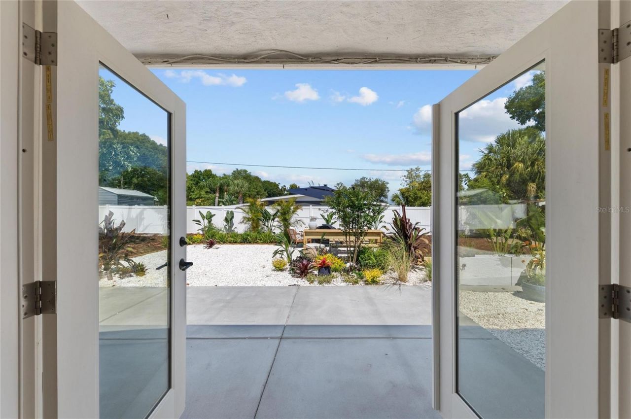2513 Croton Avenue, Sarasota, FL 34239 Photo