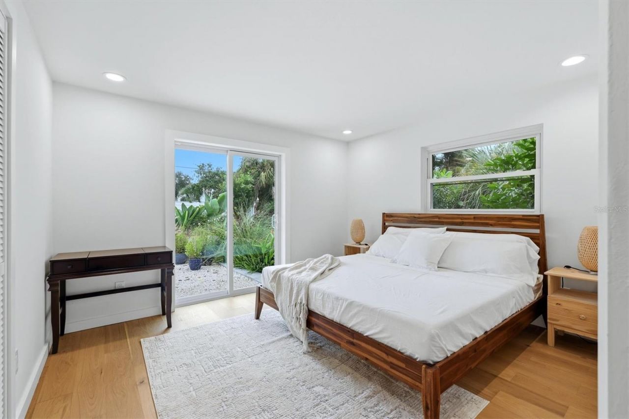 2513 Croton Avenue, Sarasota, FL 34239 Photo