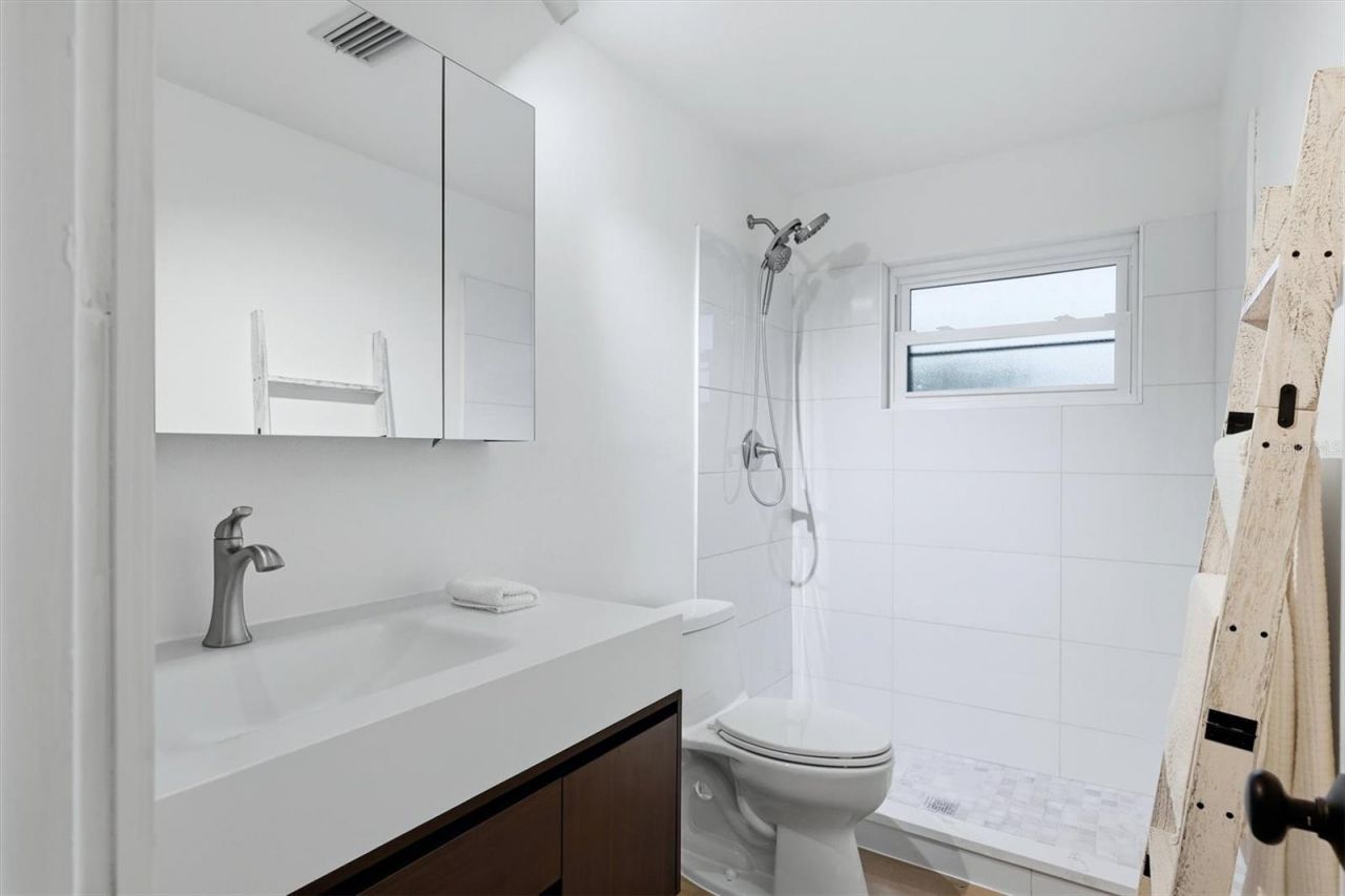 2513 Croton Avenue, Sarasota, FL 34239 Photo