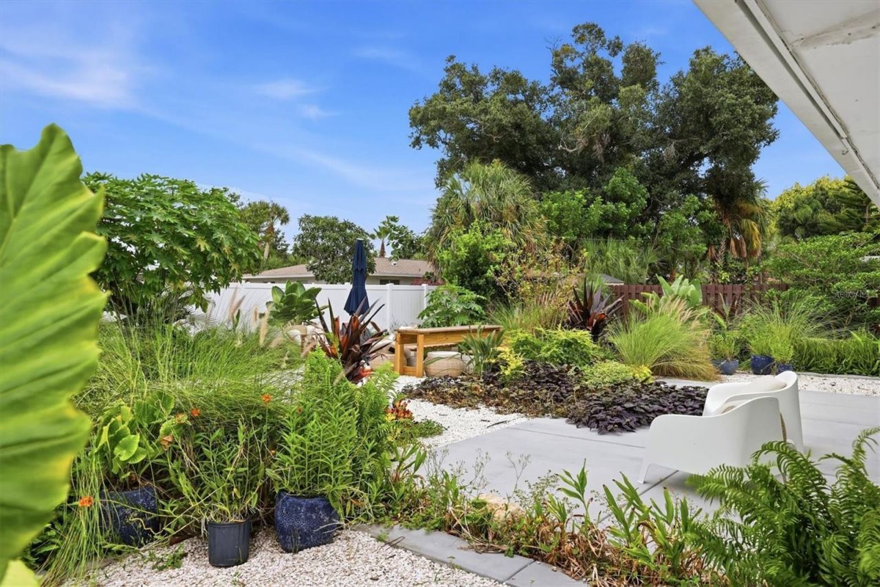 2513 Croton Avenue, Sarasota, FL 34239 Photo