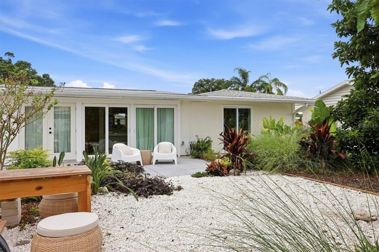 2513 Croton Avenue, Sarasota, FL 34239 Photo