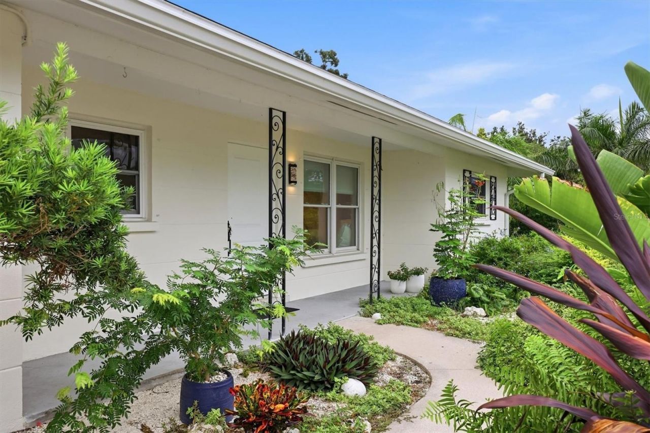 2513 Croton Avenue, Sarasota, FL 34239 Photo