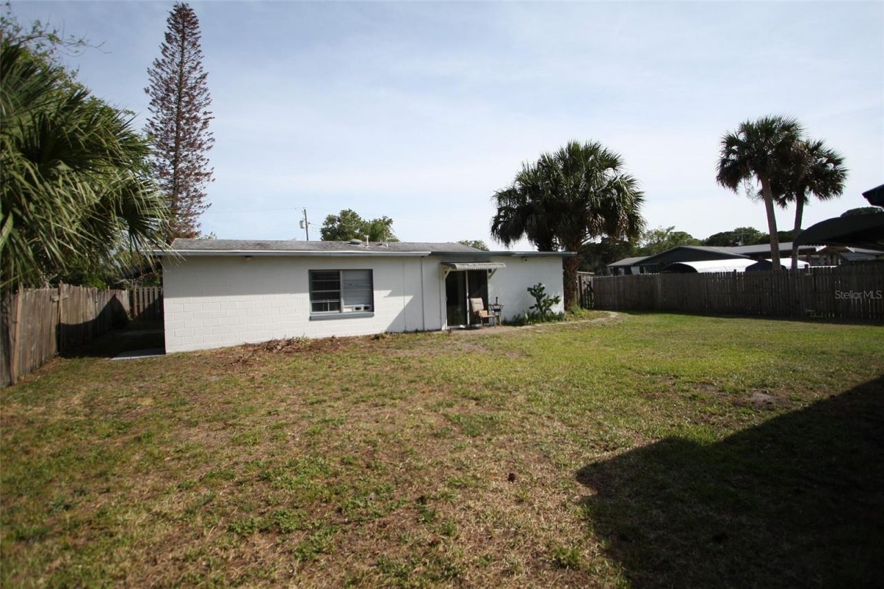 141 W Connecticut Avenue, Edgewater, FL 32132 Photo