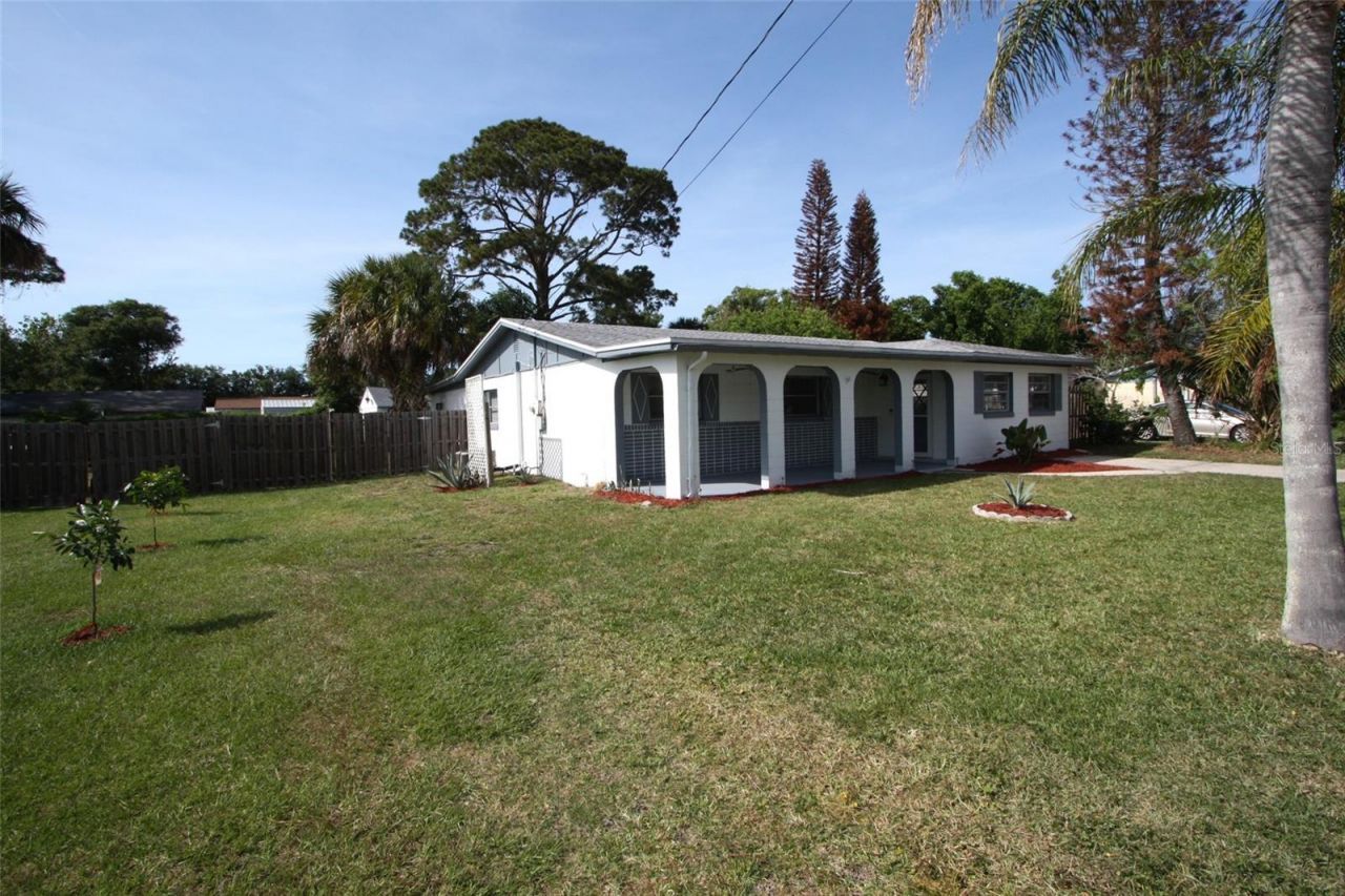 141 W Connecticut Avenue, Edgewater, FL 32132 Photo