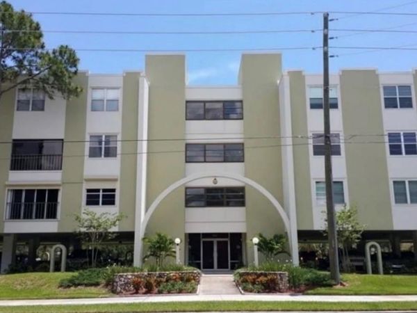 4681 1ST STREET NE, Unit 405, ST PETERSBURG, FL 33703