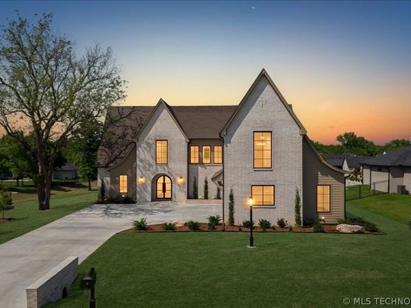 17683 E White Tail Cove , Owasso, OK 74055