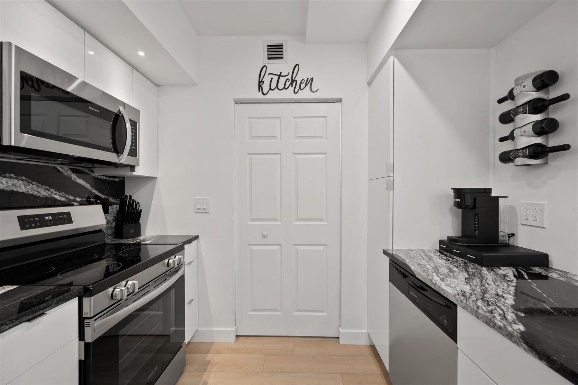 600 S Dixie Highway, Unit 659, West Palm Beach, FL 33401 Photo