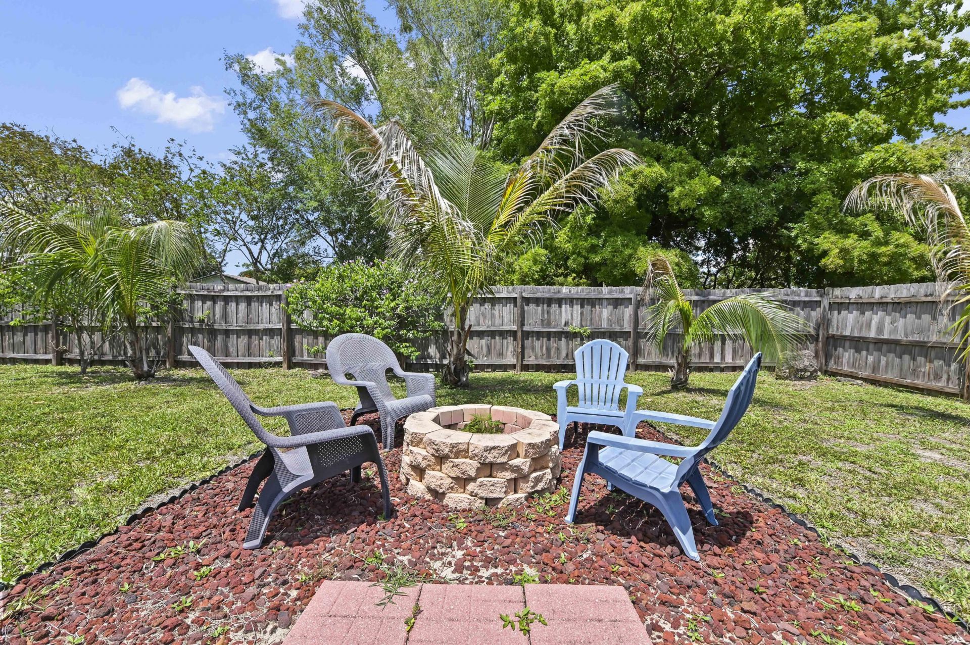 118 Royal Pine Circle N, Royal Palm Beach, FL 33411 Photo