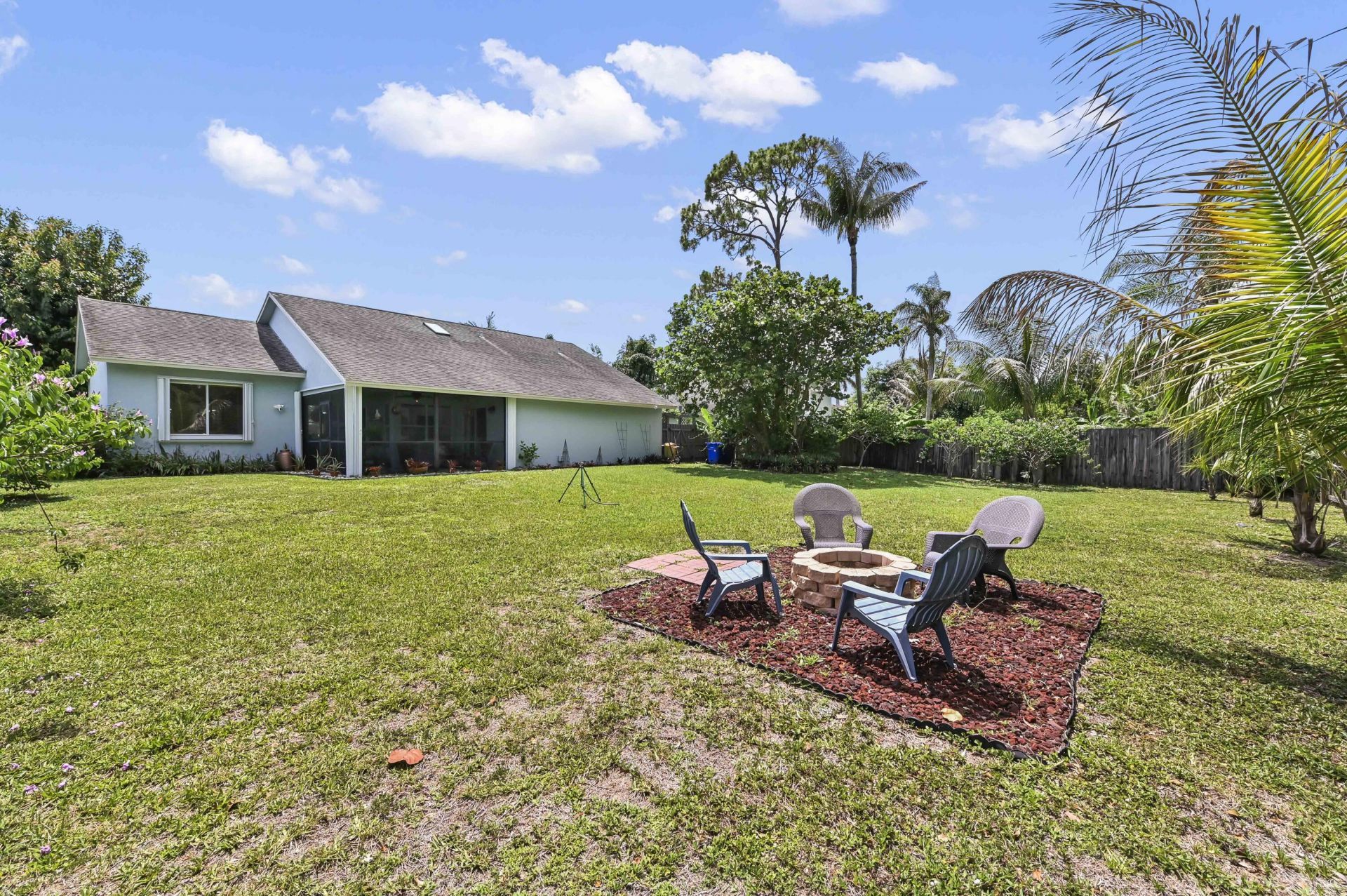 118 Royal Pine Circle N, Royal Palm Beach, FL 33411 Photo